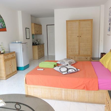View Talay 1B Serviced Apartments Паттайя Экстерьер фото