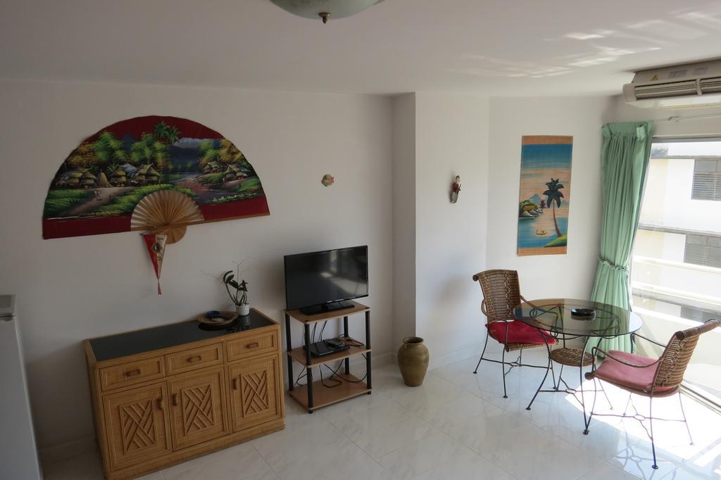 View Talay 1B Serviced Apartments Паттайя Номер фото
