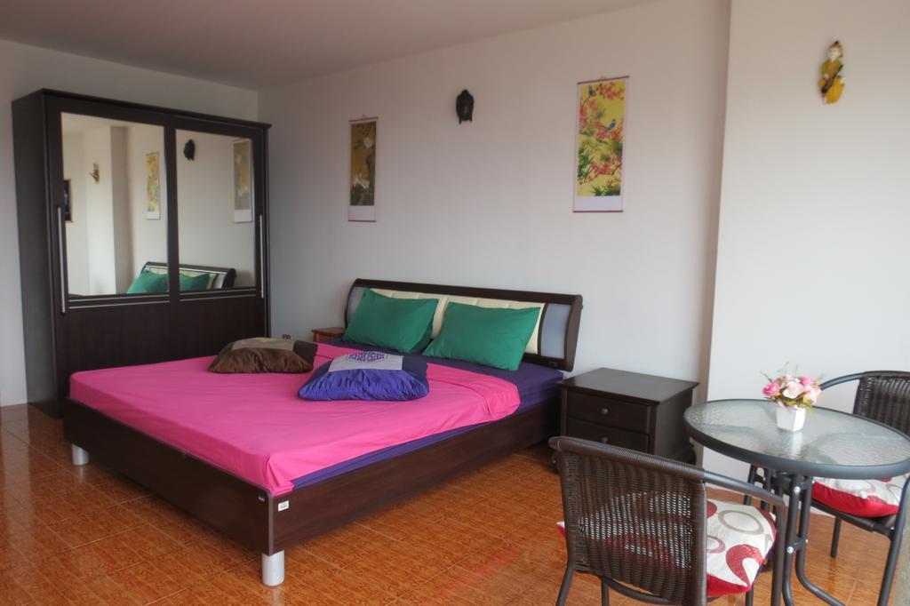 View Talay 1B Serviced Apartments Паттайя Номер фото