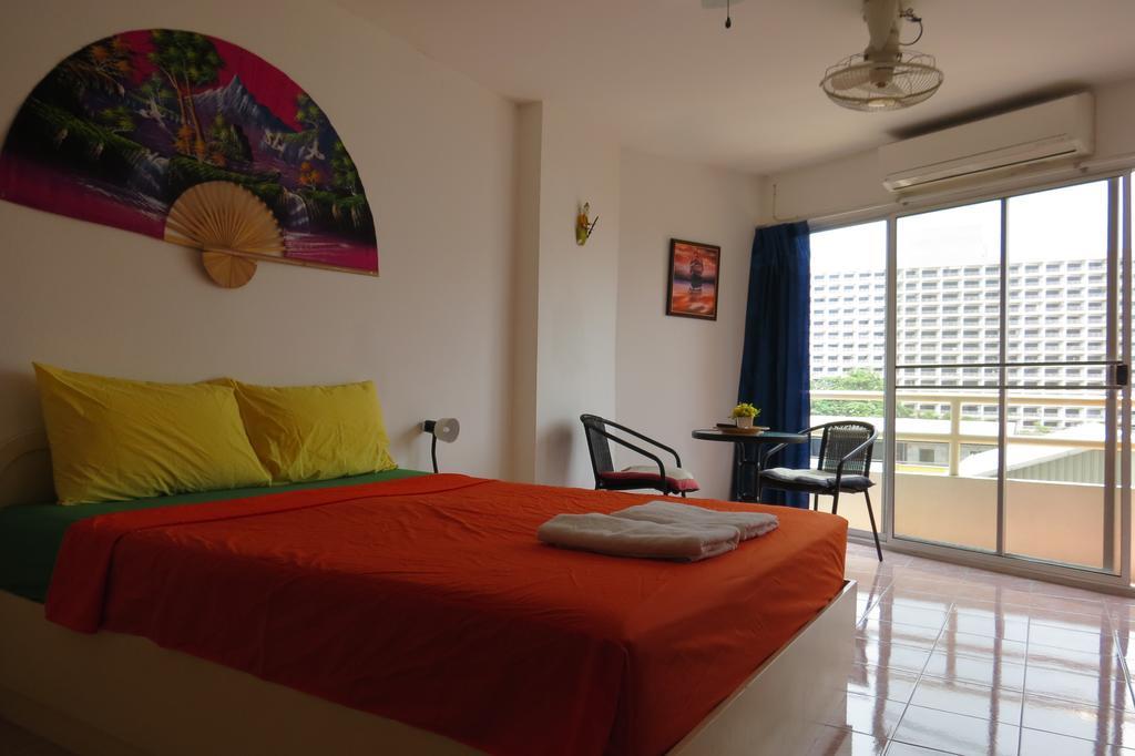 View Talay 1B Serviced Apartments Паттайя Номер фото